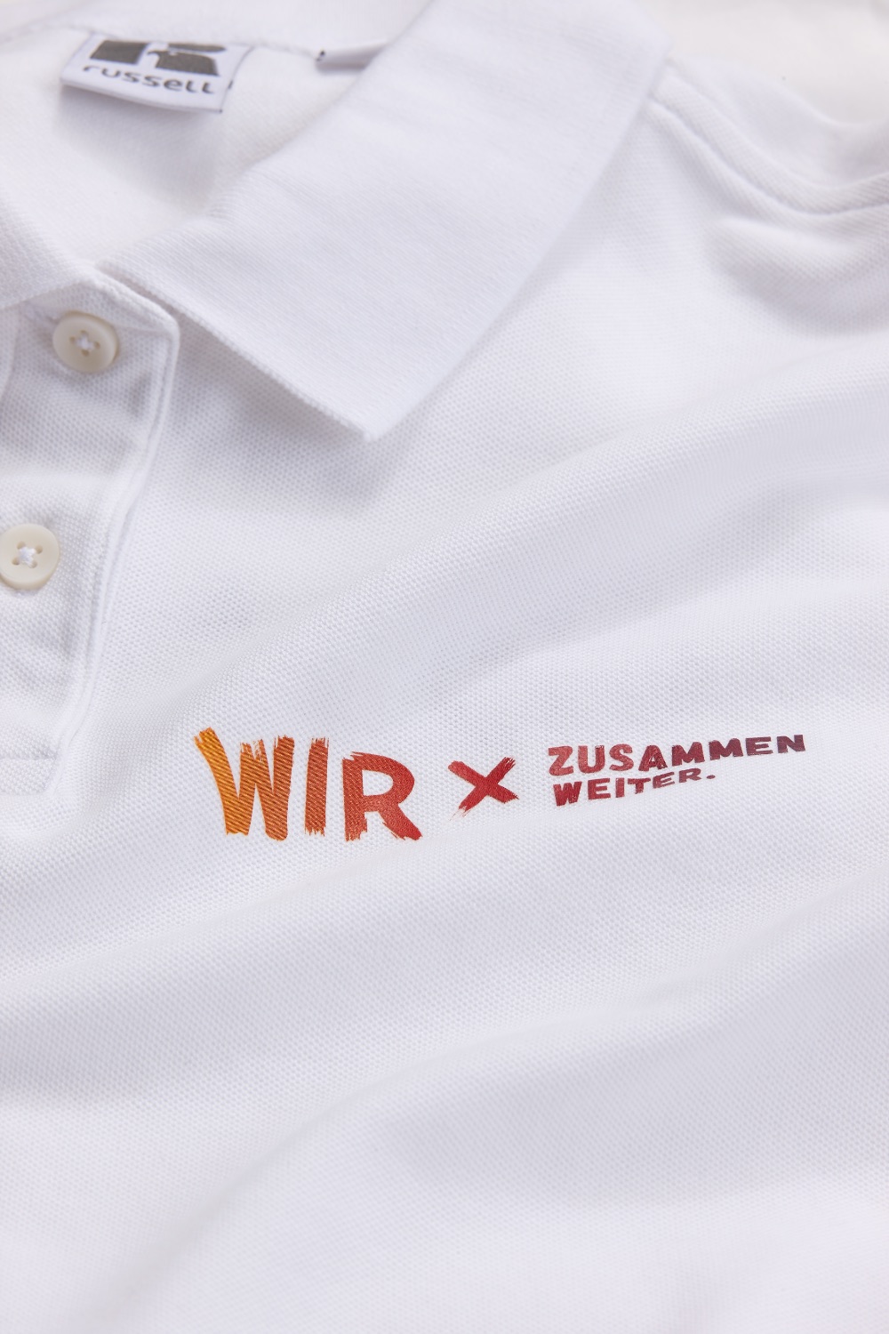 MKH Polo Damen Weiß Detail Logo 3